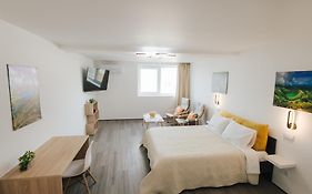Spacious Seaside Apartment A - Faraway